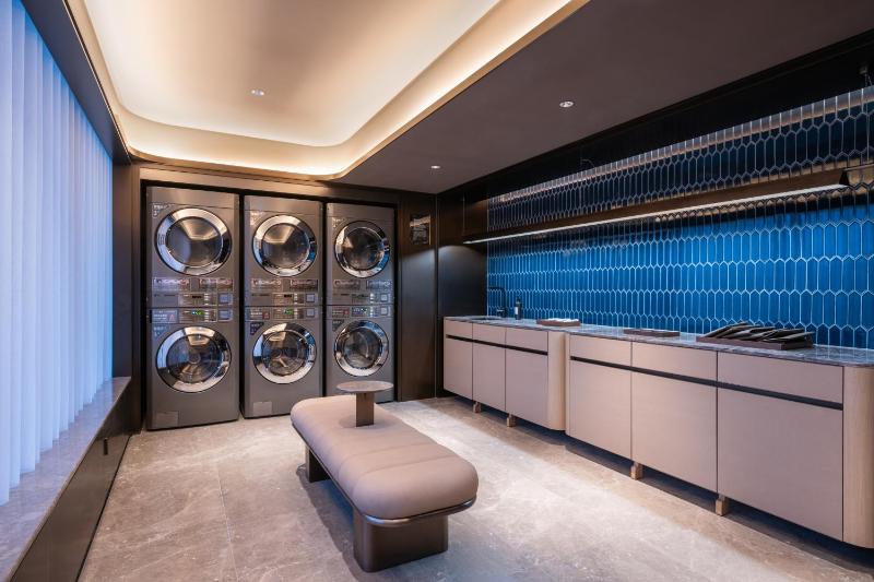 Crystal Hotel Qingdao Badaguan Scenic Area - image 14