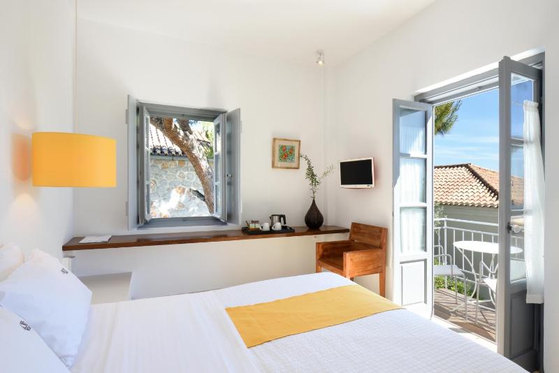 Superior Double or Twin Room image 1