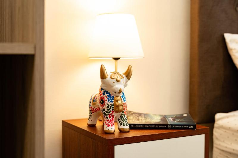 Modern 3BR 2BA Apt with Parking Steps from Kennedy Park Trendy Cafés & Best Restaurants - image 11