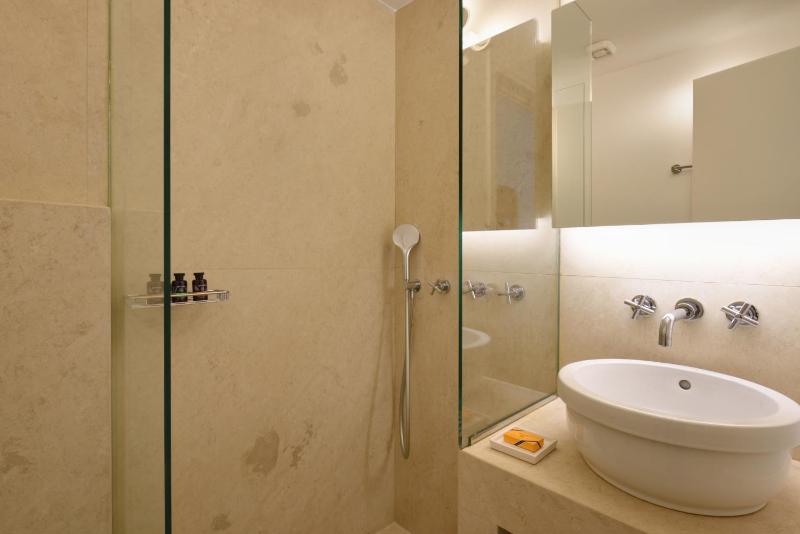 Superior Maisonette - 3 Bedrooms image 4