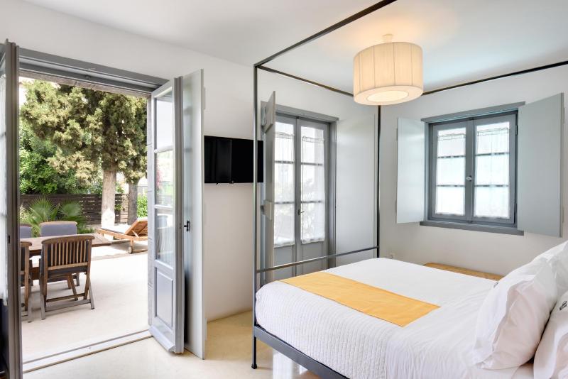 Superior Maisonette - 3 Bedrooms image 1