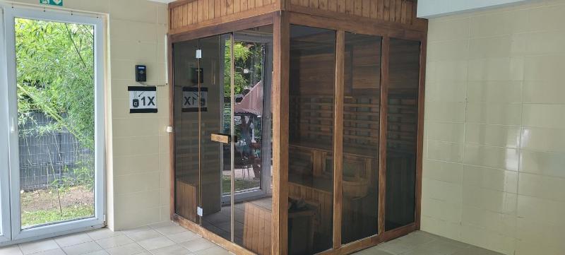 Byblos Wellness Apartman Siófok - image 6