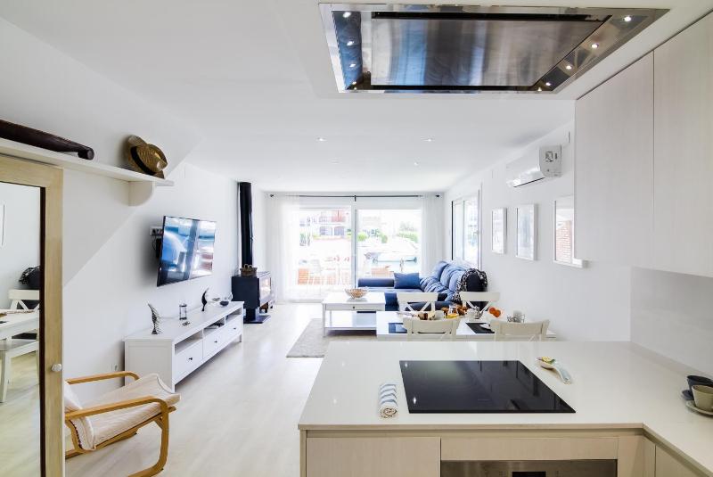 Two-Bedroom Townhouse image 3