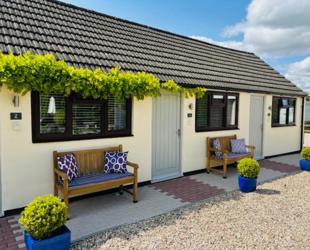 Double Room with Garden View image 2