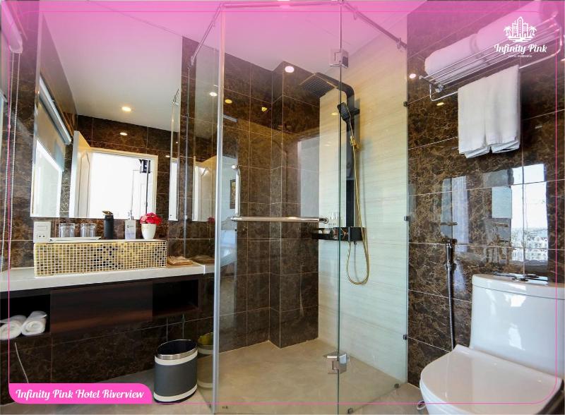 Infinity Pink Hotel Riverview - image 8