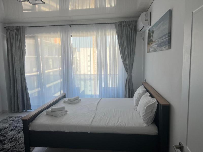806 B2 ALMAR LUXURY RESIDENCE-Renting Apartments & Free Pool-Family Apartment - image 1