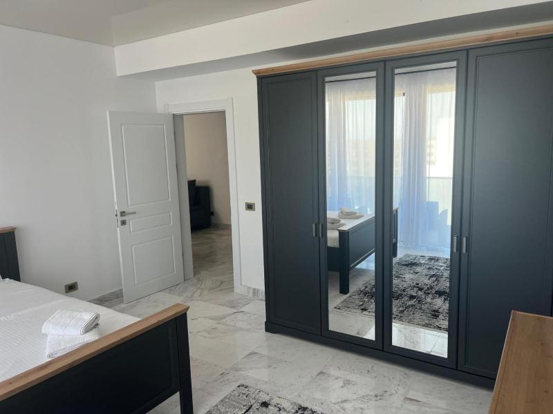 806 B2 ALMAR LUXURY RESIDENCE-Renting Apartments & Free Pool-Family Apartment - image 3
