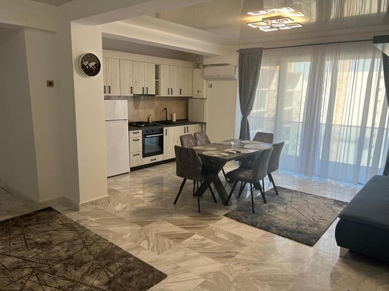806 B2 ALMAR LUXURY RESIDENCE-Renting Apartments & Free Pool-Family Apartment - image 19
