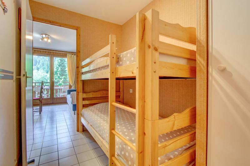 One-Bedroom Apartment image 4