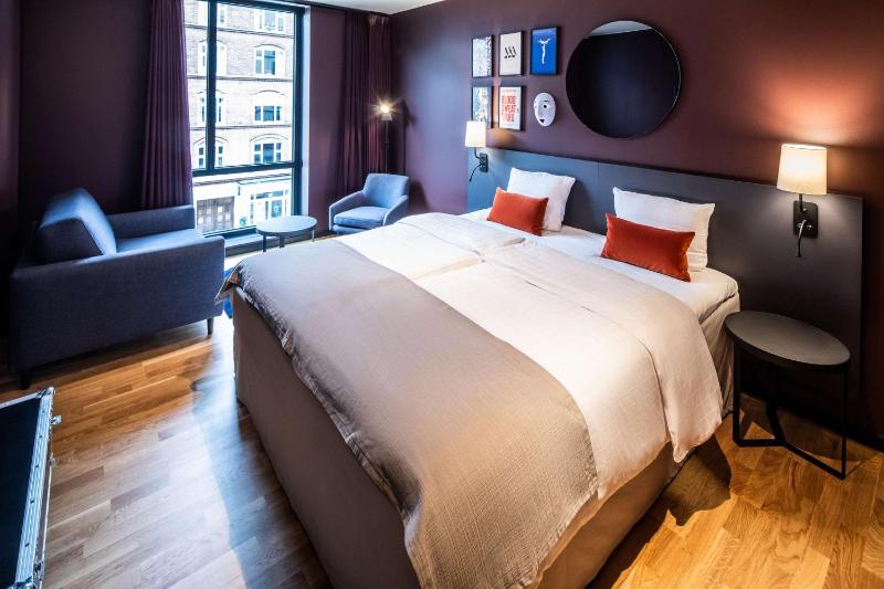 Superior Double Room image 1