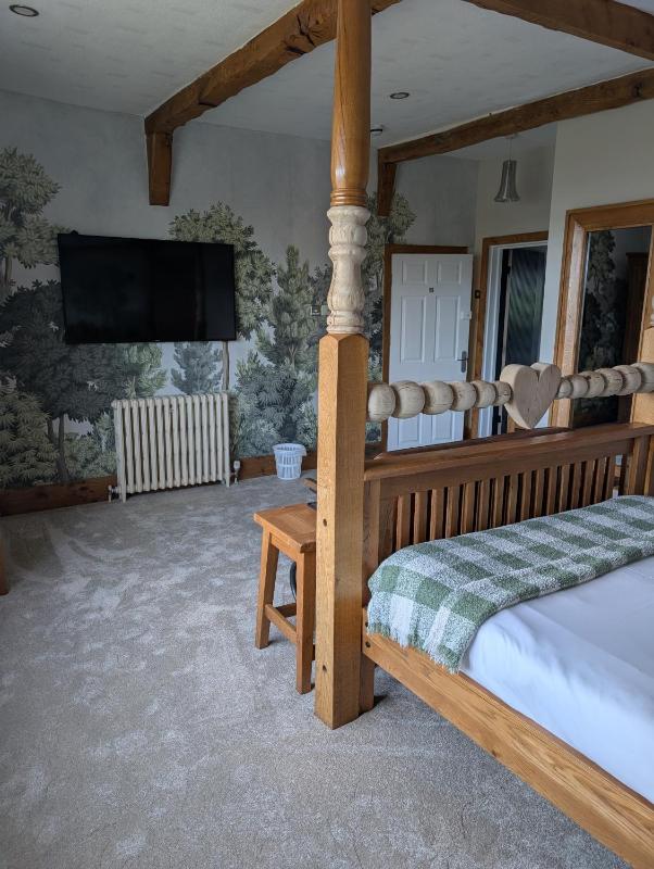 Deluxe Double Room with Bath image 2