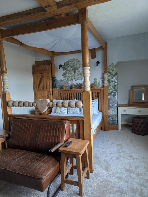 Deluxe Double Room with Bath image 1
