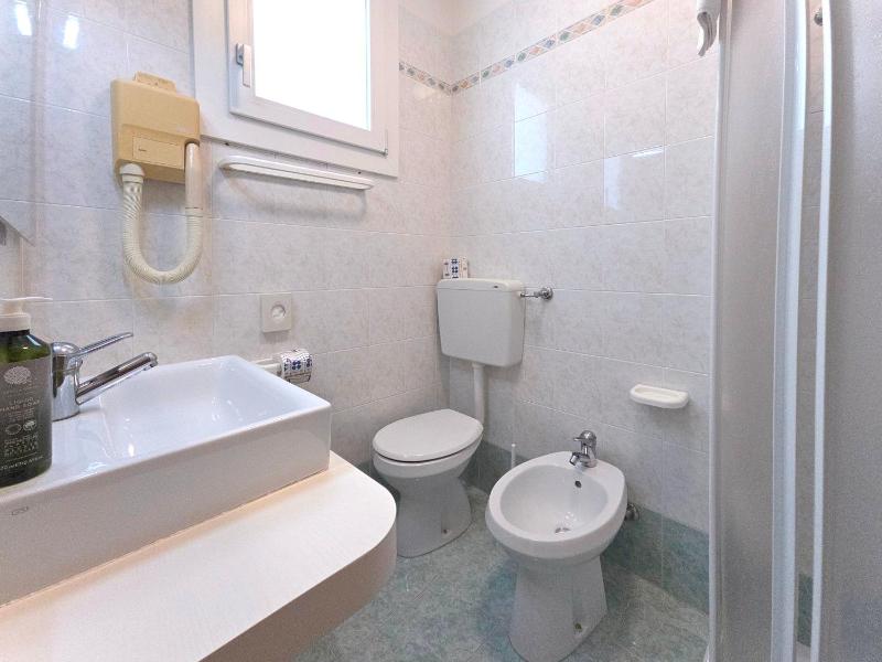 Triple Room image 3