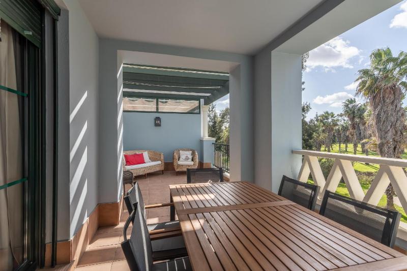 Apartment with Garden View image 3