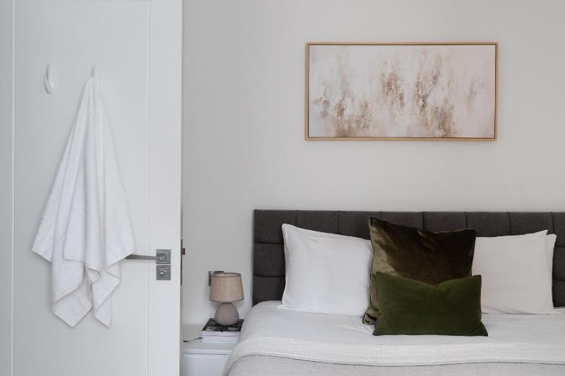 Three-Bedroom Apartment image 1