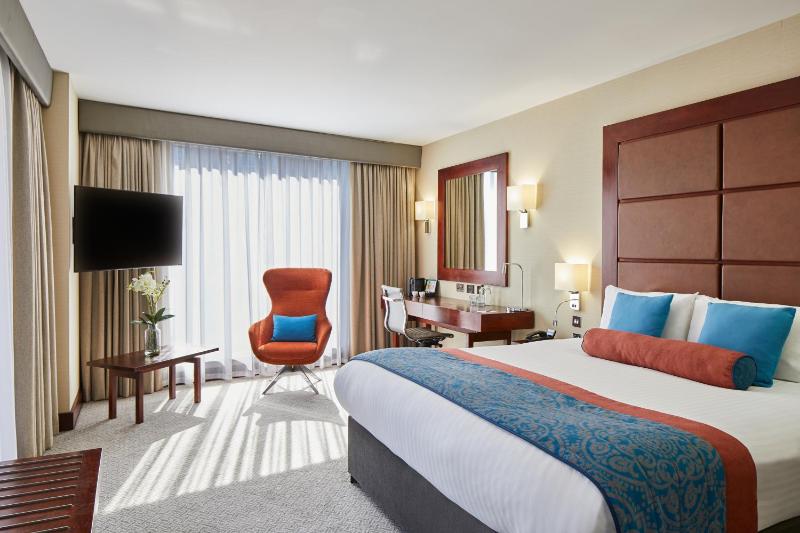 Deluxe King Room with St Pauls Cathedral View image 1