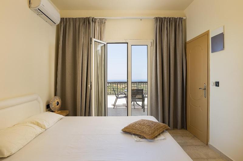 One-Bedroom Apartment with Sea View image 1