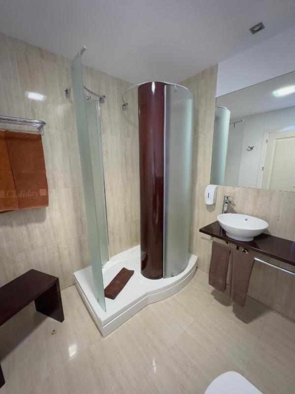 One-Bedroom Apartment with Jacuzzi image 2