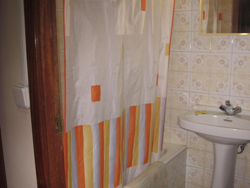 Quadruple Room image 3