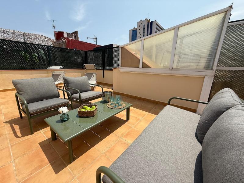 Sunny & cosy beach penthouse - image 16