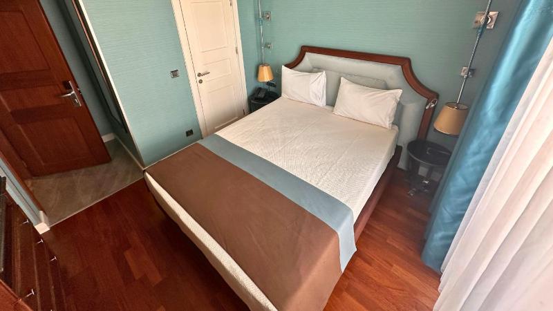 Economy Double Room image 2