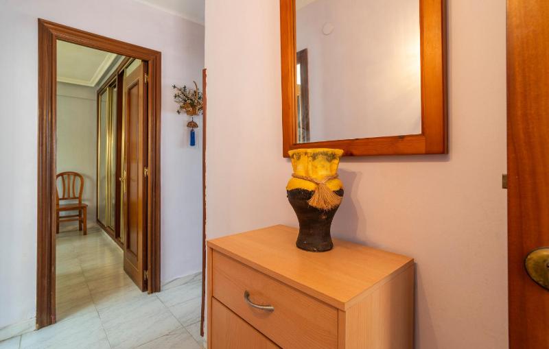 2 Bedroom Gorgeous Apartment In Faro De Cullera - image 14