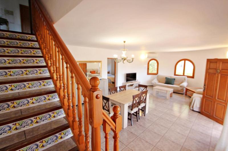 Emilia - holiday home with ocean view and private pool in Benissa - image 9