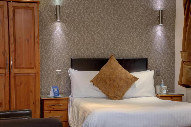 Standard Single Room with Single Bed - Non-Smoking image 1