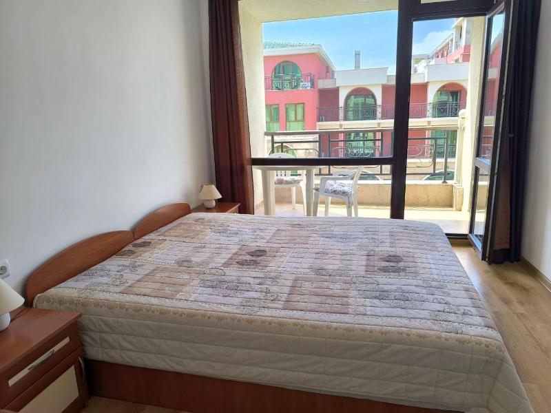 Dom-El Real Apartments in Raduga Complex - image 5