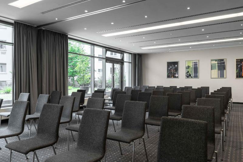 Ramada by Wyndham Essen - image 37