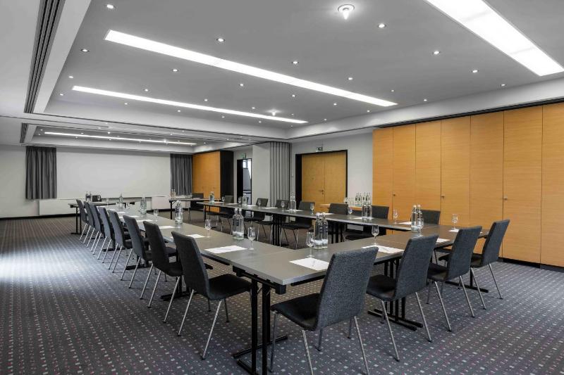 Ramada by Wyndham Essen - image 48