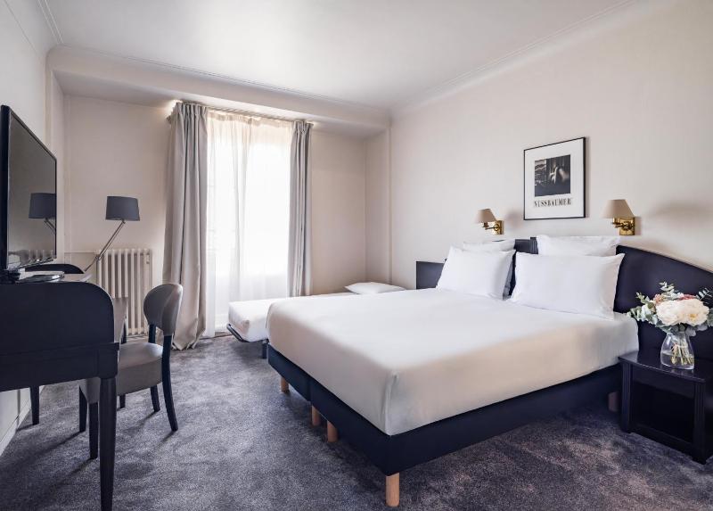 Superior Double Room - Breakfast included image 3