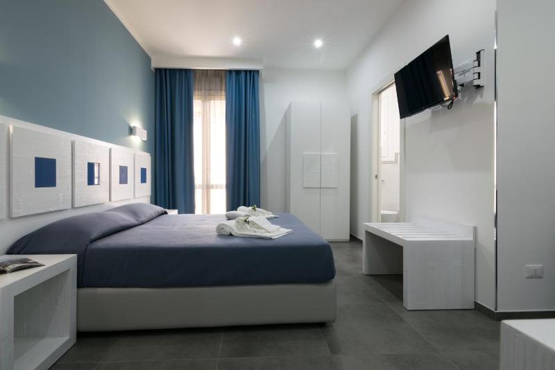 Comfort Triple Room image 4