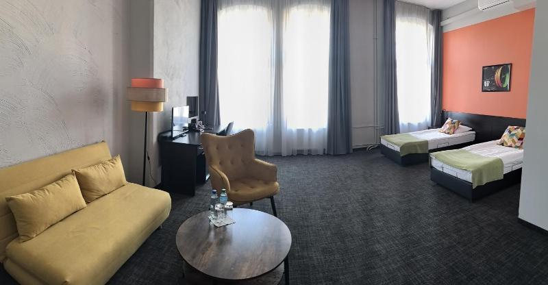 Triple Room image 3