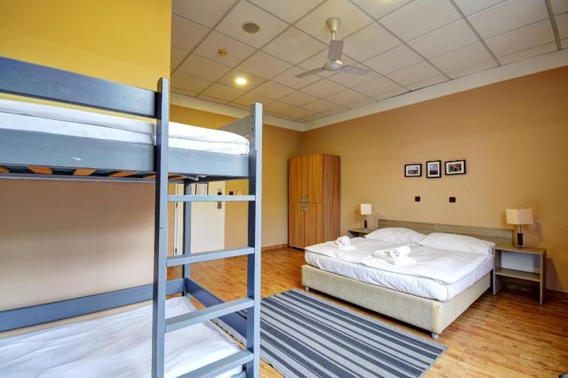 Triple Room image 3