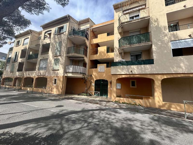 Studio mezzanine avec terrasse a Saint-Aygulf proche plage - FR-1-226A-207 - image 12