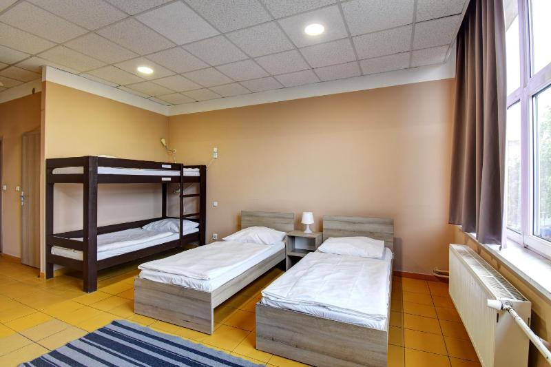 Twin Room image 1