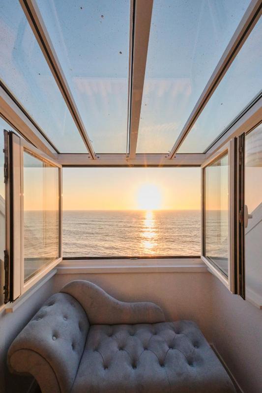 Basic Double Room - Skylight Star image 3