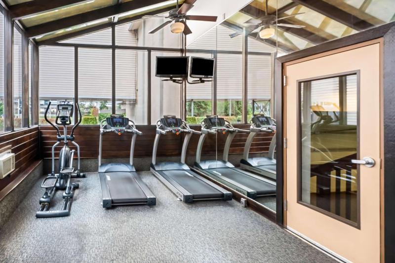 SureStay Hotel by Best Western SeaTac Airport North - image 16