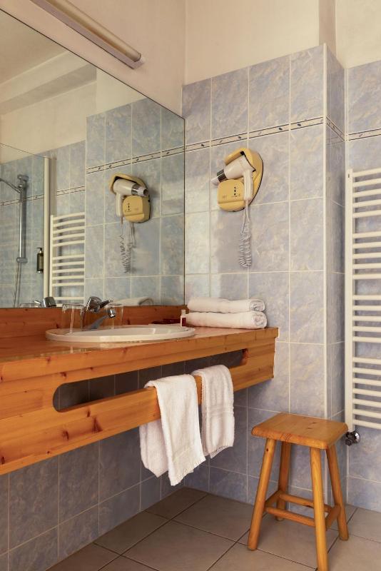 Double or Twin Room with Bath with South View with Balcony image 3