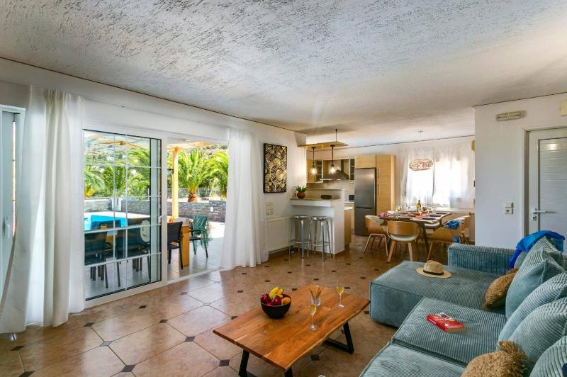 Villa Alpha by Villa Plus - image 21