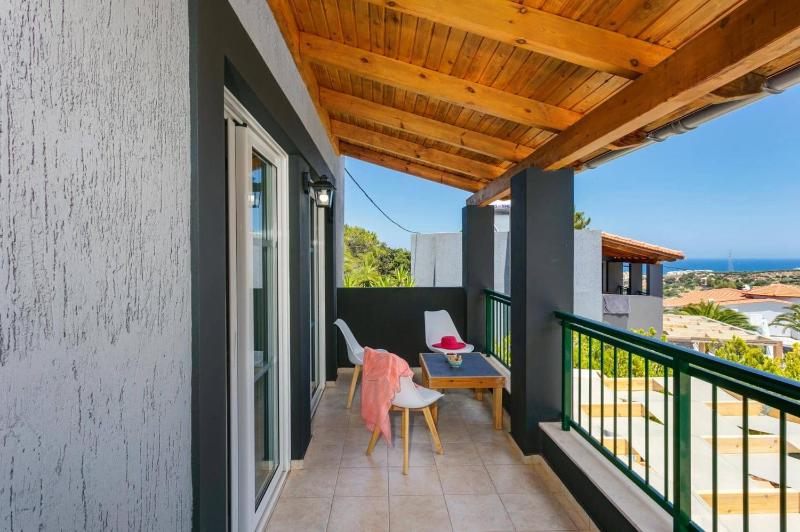Villa Alpha by Villa Plus - image 29