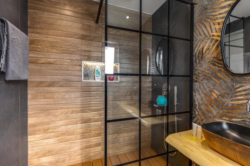 Villa Alpha by Villa Plus - image 10