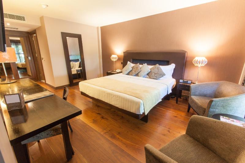 Double Room image 1