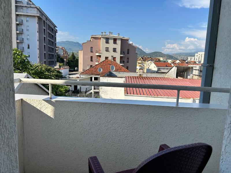 Single Room with Terrace image 3