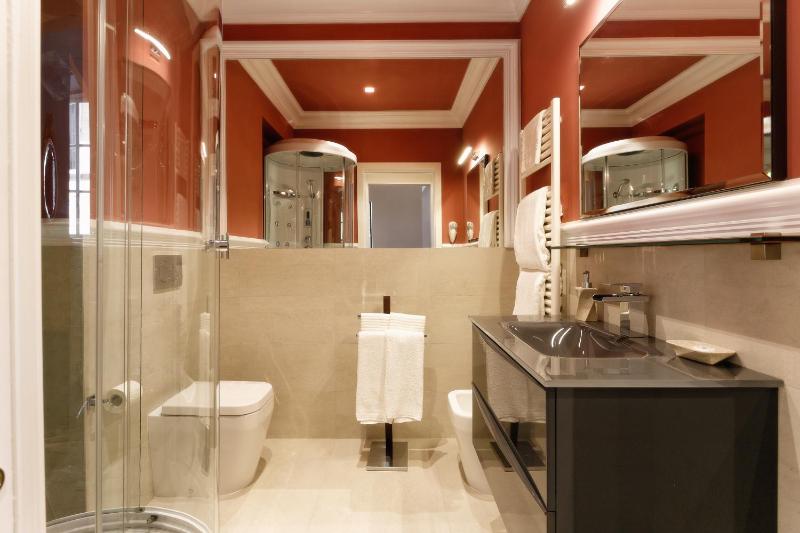 Junior Suite image 2