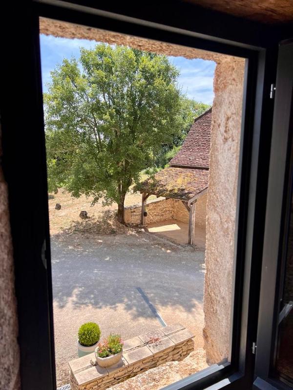 Deluxe Suite image 2