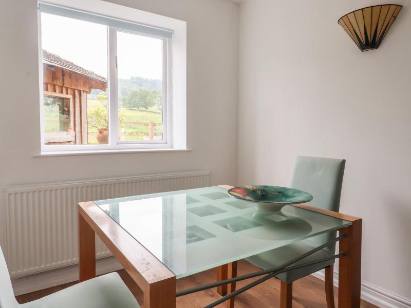 Cliffe House Cottage - image 13