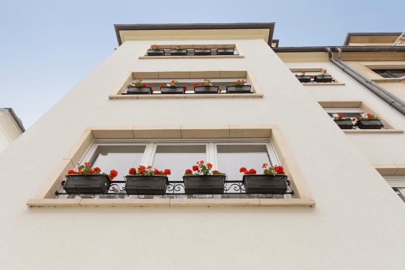 Apartment with Balcony image 3