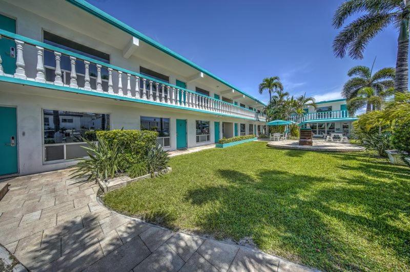 Horizon by the Sea Inn - image 30